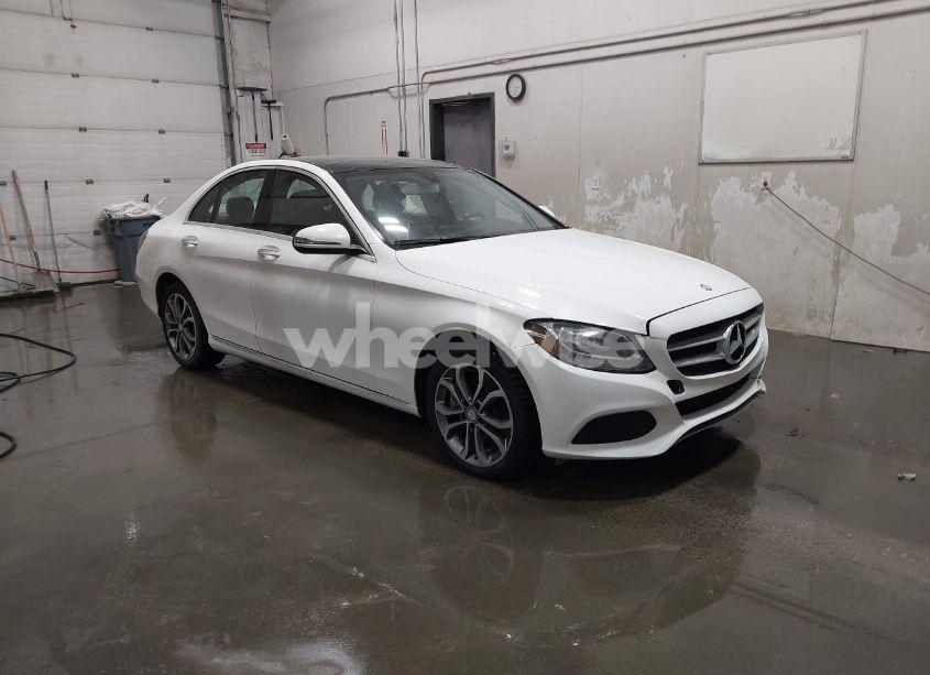 2017 Mercedes-benz C 300 4MATIC/LUXURY 4MATIC/SPORT 4MATIC (VIN 55SWF4KB8HU180340) main photo