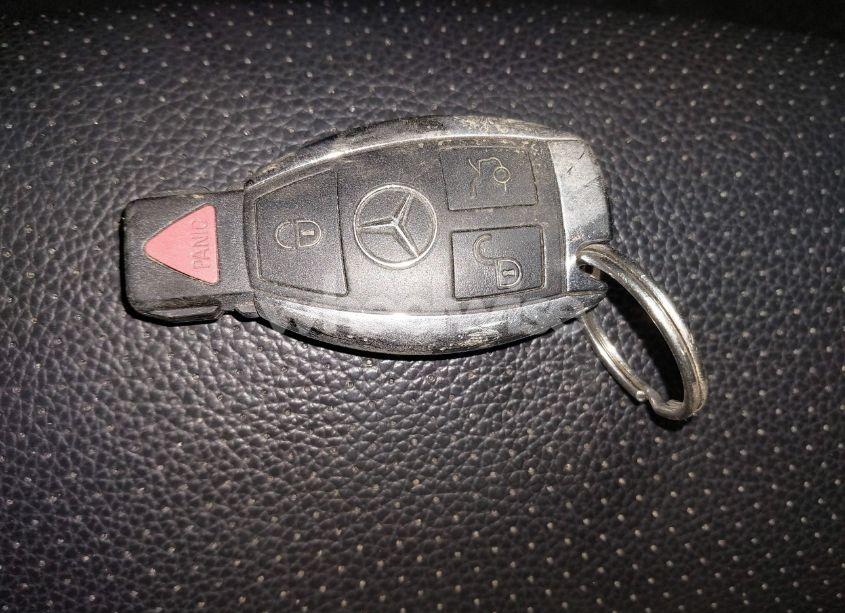 Photo 11 of 2017 Mercedes-benz C 300 4MATIC/LUXURY 4MATIC/SPORT 4MATIC (VIN 55SWF4KB8HU180340)