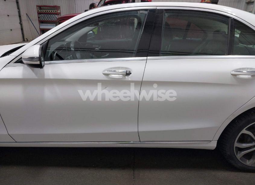 Photo 14 of 2017 Mercedes-benz C 300 4MATIC/LUXURY 4MATIC/SPORT 4MATIC (VIN 55SWF4KB8HU180340)