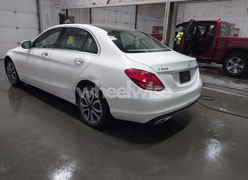 Photo 3 of 2017 Mercedes-benz C 300 4MATIC/LUXURY 4MATIC/SPORT 4MATIC (VIN 55SWF4KB8HU180340)