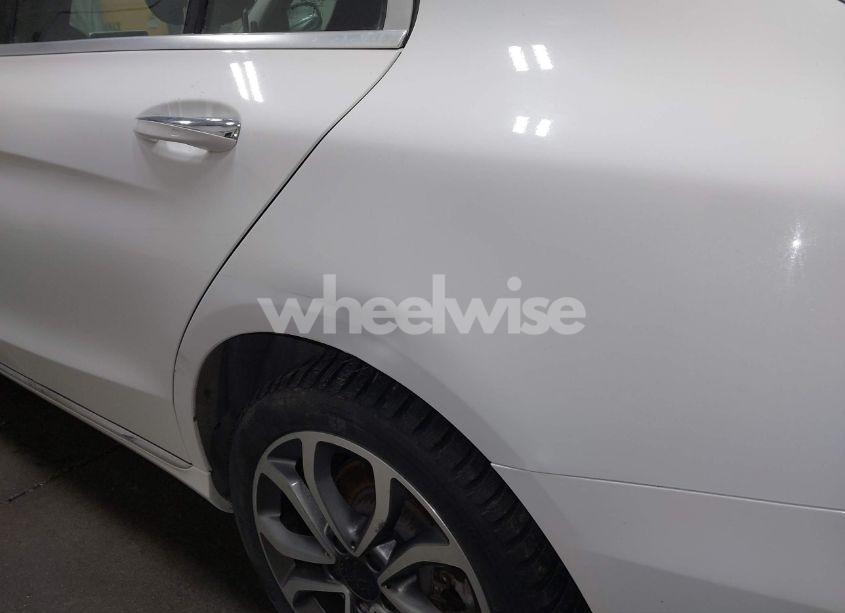 Photo 6 of 2017 Mercedes-benz C 300 4MATIC/LUXURY 4MATIC/SPORT 4MATIC (VIN 55SWF4KB8HU180340)