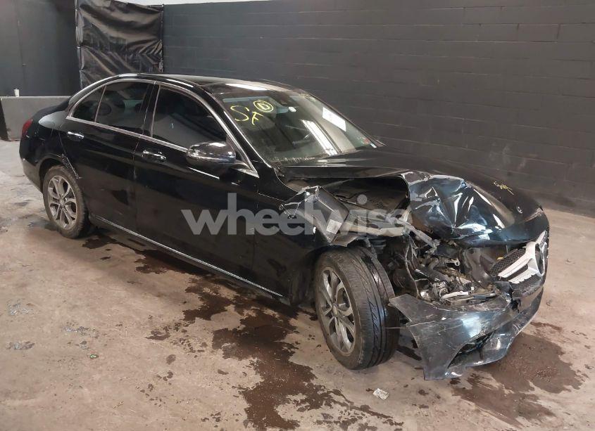 2017 Mercedes-benz C 300 4MATIC/LUXURY 4MATIC/SPORT 4MATIC (VIN 55SWF4KB8HU190821) main photo