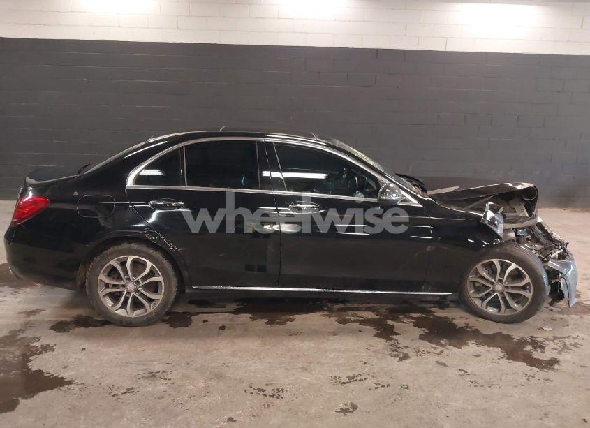 Photo 13 of 2017 Mercedes-benz C 300 4MATIC/LUXURY 4MATIC/SPORT 4MATIC (VIN 55SWF4KB8HU190821)