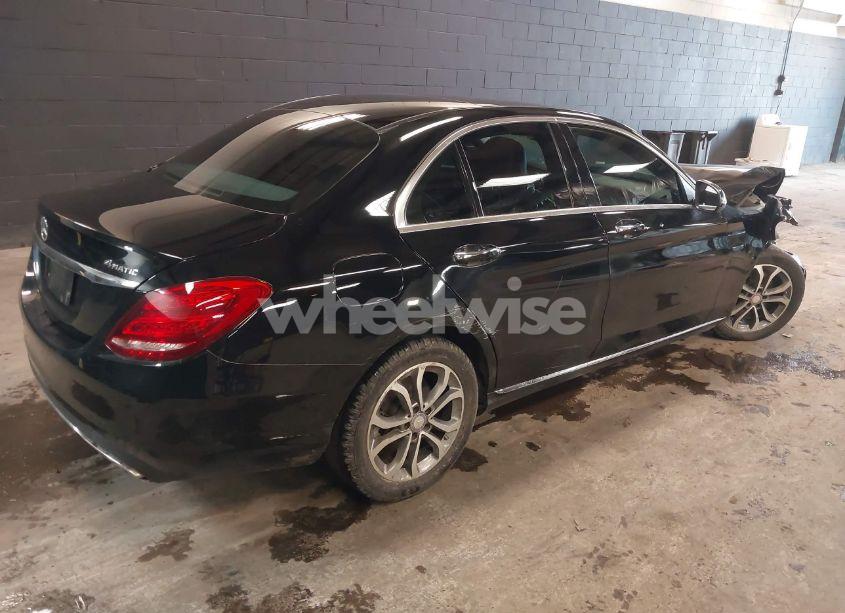 Photo 4 of 2017 Mercedes-benz C 300 4MATIC/LUXURY 4MATIC/SPORT 4MATIC (VIN 55SWF4KB8HU190821)