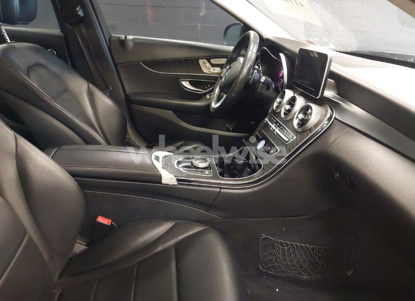 Photo 5 of 2017 Mercedes-benz C 300 4MATIC/LUXURY 4MATIC/SPORT 4MATIC (VIN 55SWF4KB8HU190821)
