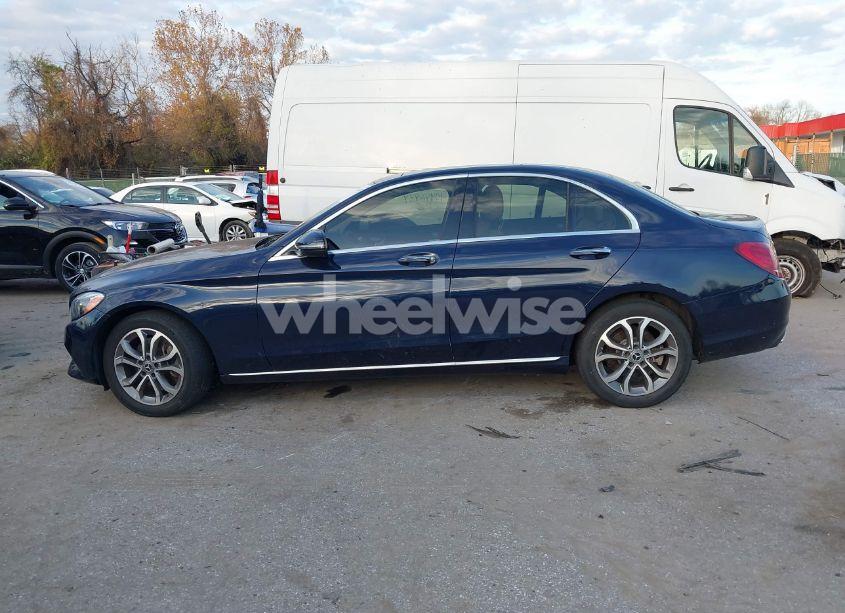 Photo 14 of 2017 Mercedes-benz C 300 4MATIC/LUXURY 4MATIC/SPORT 4MATIC (VIN 55SWF4KB8HU222442)