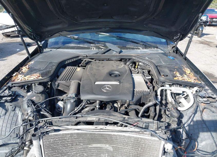 Photo 10 of 2018 Mercedes-benz C 300 4MATIC (VIN 55SWF4KB8JU262848)