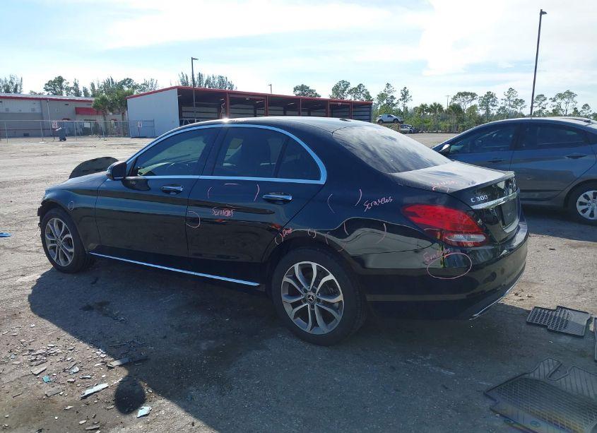 Photo 14 of 2018 Mercedes-benz C 300 4MATIC (VIN 55SWF4KB8JU262848)