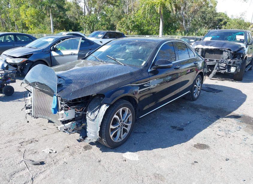 Photo 2 of 2018 Mercedes-benz C 300 4MATIC (VIN 55SWF4KB8JU262848)