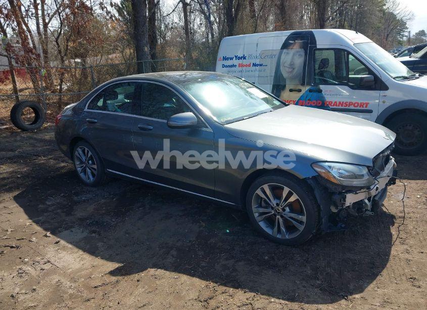 Photo 13 of 2018 Mercedes-benz C 300 4MATIC (VIN 55SWF4KB8JU275096)