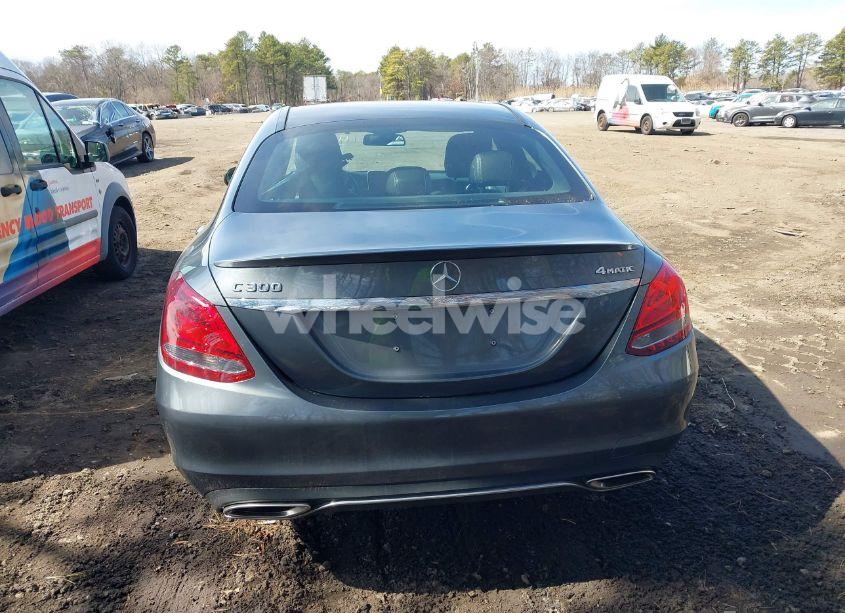 Photo 16 of 2018 Mercedes-benz C 300 4MATIC (VIN 55SWF4KB8JU275096)