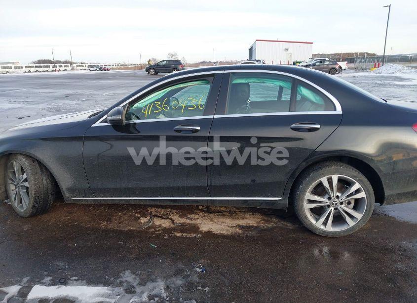 Photo 14 of 2018 Mercedes-benz C 300 4MATIC (VIN 55SWF4KB8JU281738)