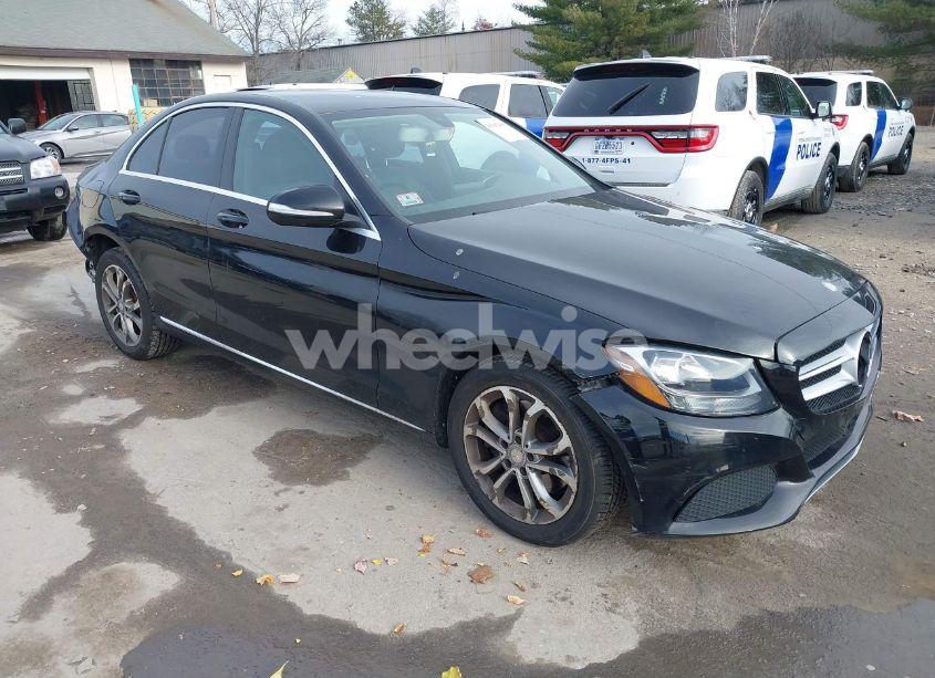 2015 Mercedes-benz C 300 4MATIC/LUXURY 4MATIC/SPORT 4MATIC (VIN 55SWF4KB9FU017130) main photo