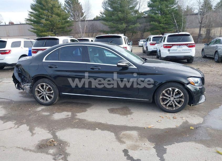 Photo 13 of 2015 Mercedes-benz C 300 4MATIC/LUXURY 4MATIC/SPORT 4MATIC (VIN 55SWF4KB9FU017130)