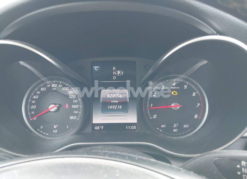 Photo 7 of 2015 Mercedes-benz C 300 4MATIC/LUXURY 4MATIC/SPORT 4MATIC (VIN 55SWF4KB9FU017130)