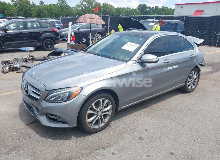 Photo 2 of 2015 Mercedes-benz C 300 4MATIC/LUXURY 4MATIC/SPORT 4MATIC (VIN 55SWF4KB9FU023350)