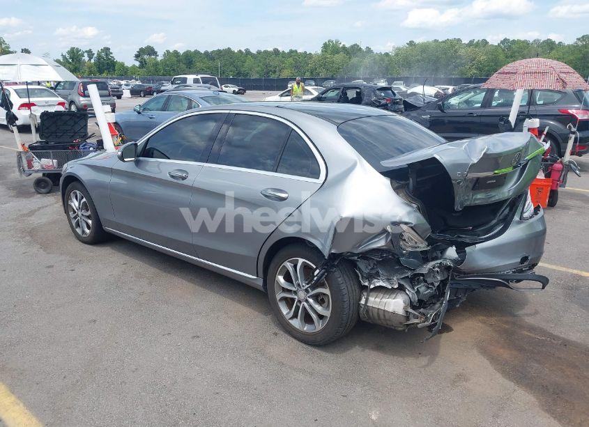 Photo 3 of 2015 Mercedes-benz C 300 4MATIC/LUXURY 4MATIC/SPORT 4MATIC (VIN 55SWF4KB9FU023350)