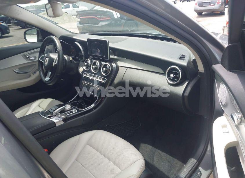 Photo 5 of 2015 Mercedes-benz C 300 4MATIC/LUXURY 4MATIC/SPORT 4MATIC (VIN 55SWF4KB9FU023350)