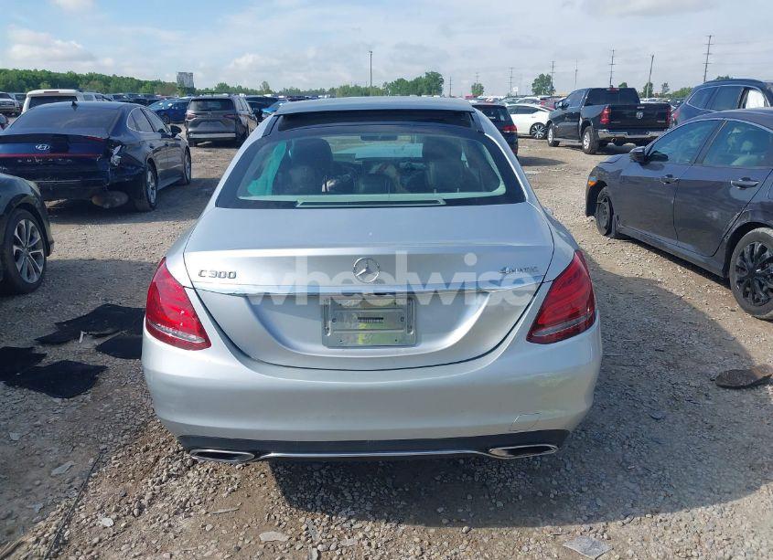 Photo 16 of 2015 Mercedes-benz C 300 4MATIC/LUXURY 4MATIC/SPORT 4MATIC (VIN 55SWF4KB9FU030749)
