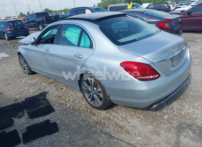 Photo 3 of 2015 Mercedes-benz C 300 4MATIC/LUXURY 4MATIC/SPORT 4MATIC (VIN 55SWF4KB9FU030749)