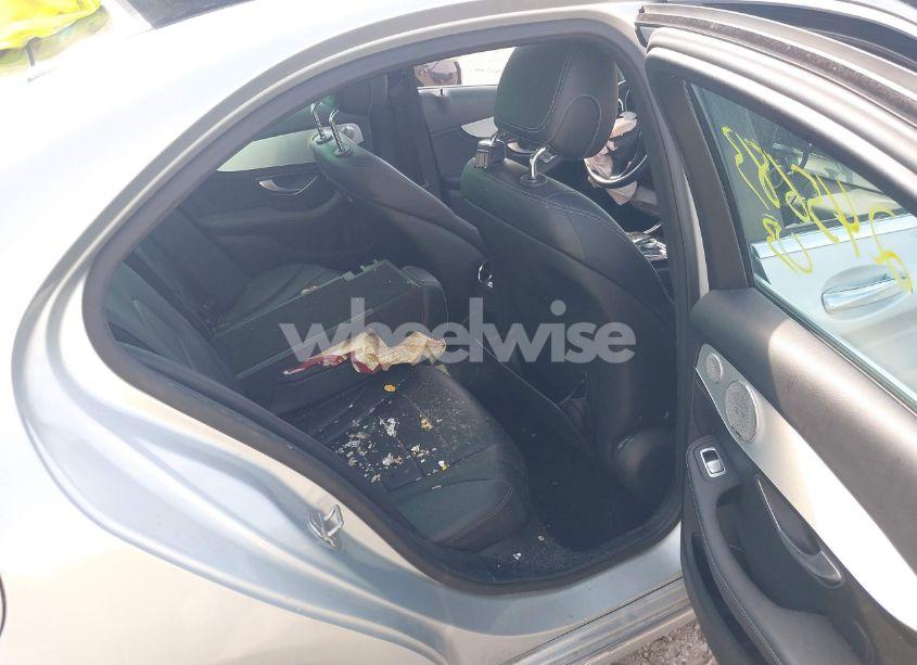 Photo 8 of 2015 Mercedes-benz C 300 4MATIC/LUXURY 4MATIC/SPORT 4MATIC (VIN 55SWF4KB9FU030749)