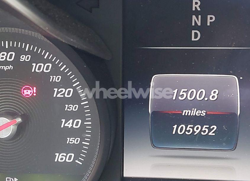 Photo 14 of 2015 Mercedes-benz C 300 4MATIC/LUXURY 4MATIC/SPORT 4MATIC (VIN 55SWF4KB9FU033439)