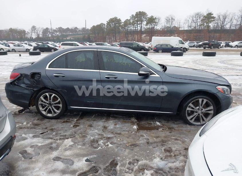 Photo 12 of 2015 Mercedes-benz C 300 4MATIC/LUXURY 4MATIC/SPORT 4MATIC (VIN 55SWF4KB9FU079627)