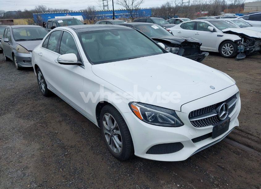 2015 Mercedes-benz C 300 4MATIC/LUXURY 4MATIC/SPORT 4MATIC (VIN 55SWF4KB9FU094676) main photo