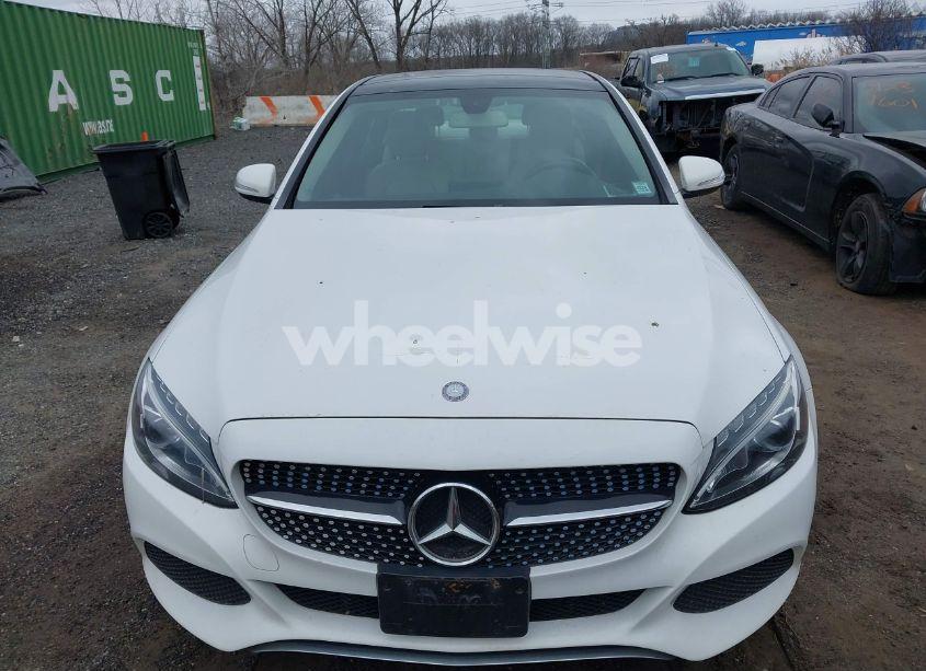 Photo 12 of 2015 Mercedes-benz C 300 4MATIC/LUXURY 4MATIC/SPORT 4MATIC (VIN 55SWF4KB9FU094676)