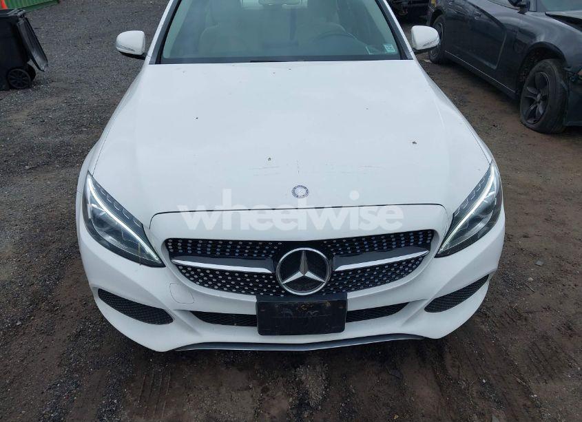 Photo 6 of 2015 Mercedes-benz C 300 4MATIC/LUXURY 4MATIC/SPORT 4MATIC (VIN 55SWF4KB9FU094676)