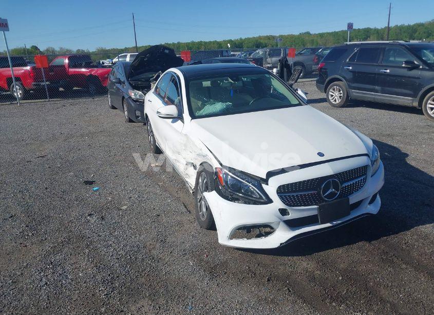 2016 Mercedes-benz C 300 4MATIC/LUXURY 4MATIC/SPORT 4MATIC (VIN 55SWF4KB9GU110165) main photo