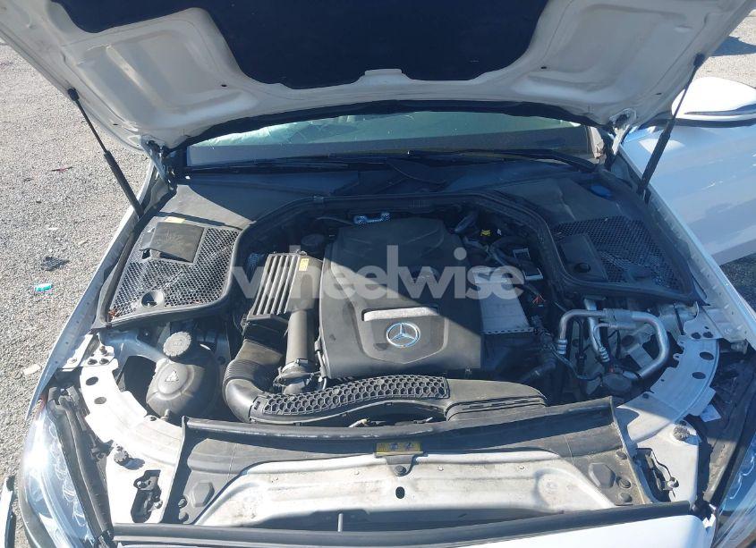 Photo 10 of 2016 Mercedes-benz C 300 4MATIC/LUXURY 4MATIC/SPORT 4MATIC (VIN 55SWF4KB9GU110165)