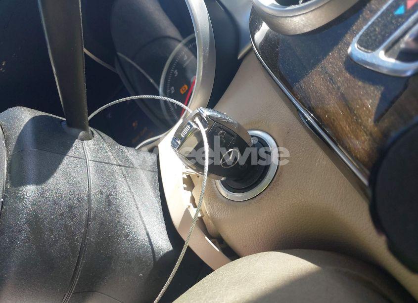 Photo 11 of 2016 Mercedes-benz C 300 4MATIC/LUXURY 4MATIC/SPORT 4MATIC (VIN 55SWF4KB9GU110165)