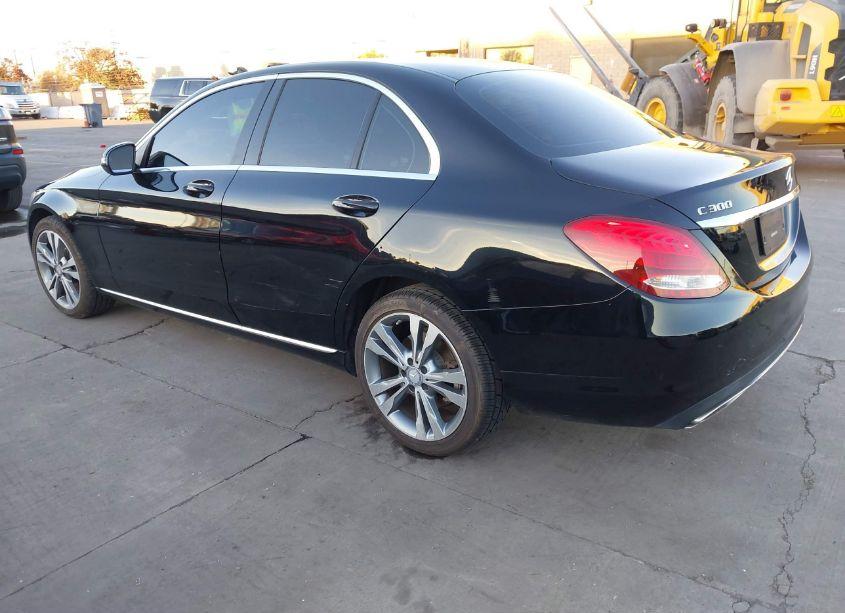 Photo 3 of 2016 Mercedes-benz C 300 (VIN 55SWF4KB9GU136829)