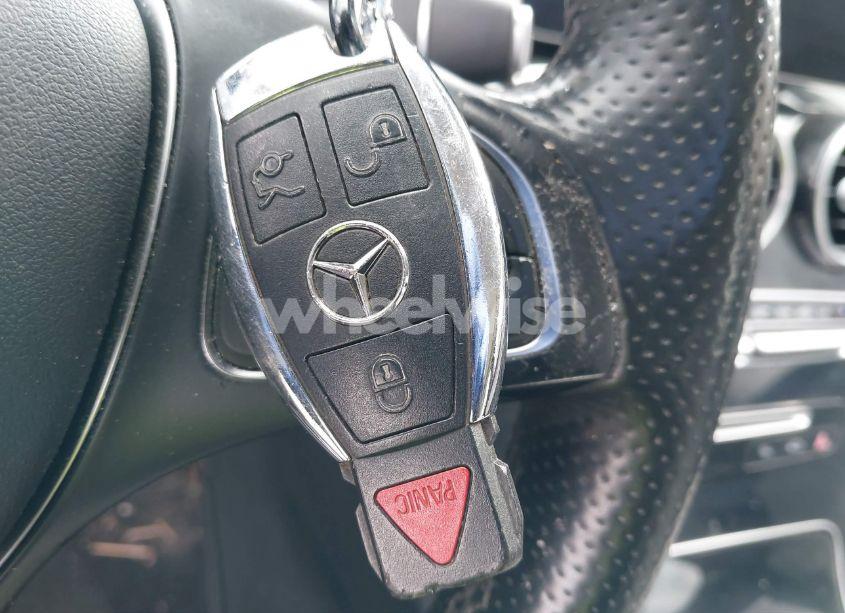 Photo 11 of 2016 Mercedes-benz C 300 4MATIC/LUXURY 4MATIC/SPORT 4MATIC (VIN 55SWF4KB9GU140489)