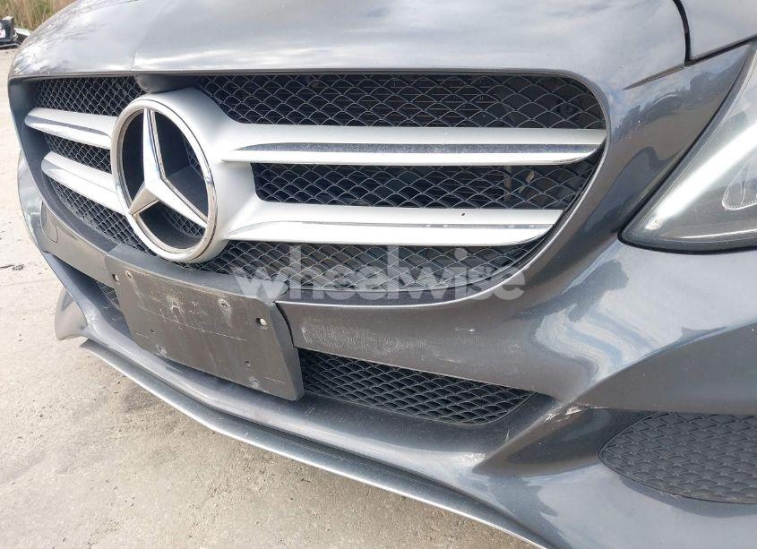 Photo 18 of 2016 Mercedes-benz C 300 4MATIC/LUXURY 4MATIC/SPORT 4MATIC (VIN 55SWF4KB9GU140489)