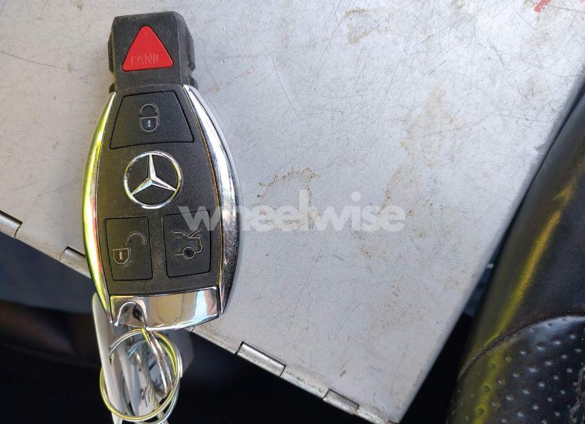 Photo 11 of 2016 Mercedes-benz C 300 4MATIC/LUXURY 4MATIC/SPORT 4MATIC (VIN 55SWF4KB9GU141545)