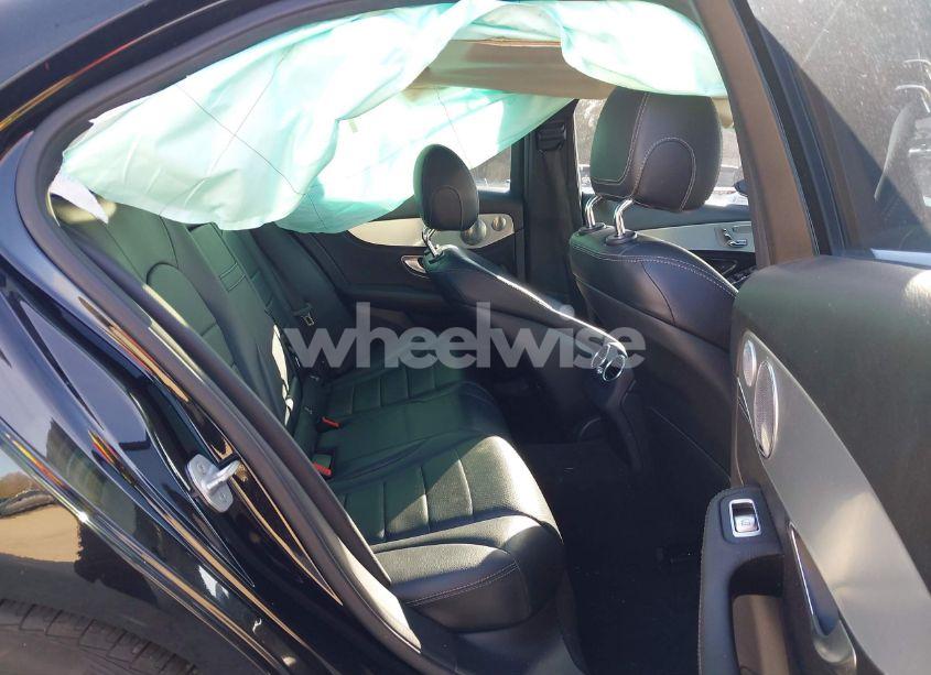 Photo 8 of 2016 Mercedes-benz C 300 4MATIC/LUXURY 4MATIC/SPORT 4MATIC (VIN 55SWF4KB9GU141545)