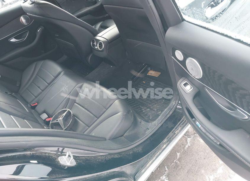 Photo 8 of 2017 Mercedes-benz C 300 4MATIC/LUXURY 4MATIC/SPORT 4MATIC (VIN 55SWF4KB9HU193114)