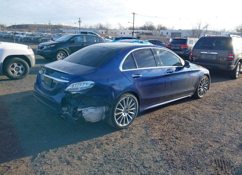 Photo 4 of 2017 Mercedes-benz C 300 4MATIC/LUXURY 4MATIC/SPORT 4MATIC (VIN 55SWF4KB9HU234194)