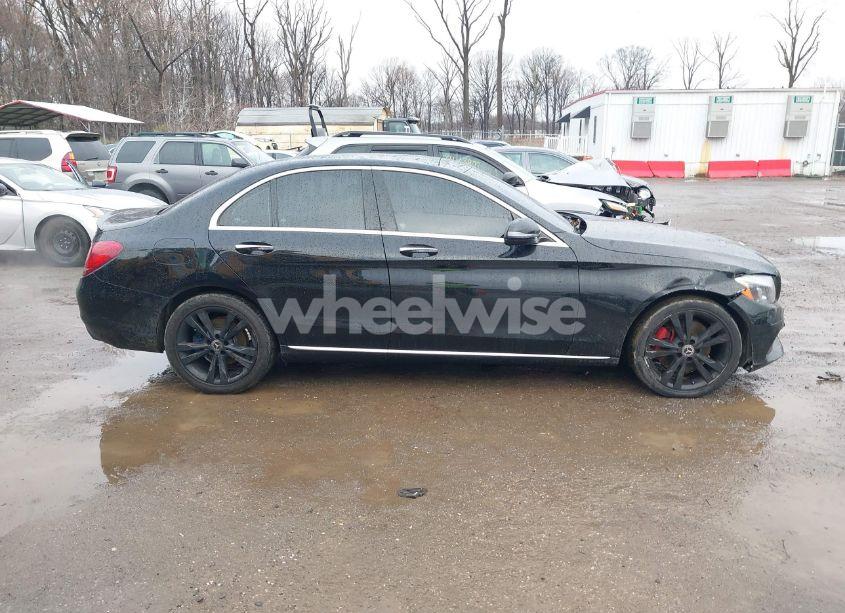 Photo 13 of 2018 Mercedes-benz C 300 4MATIC (VIN 55SWF4KB9JU243063)