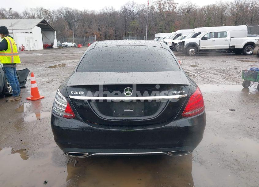 Photo 16 of 2018 Mercedes-benz C 300 4MATIC (VIN 55SWF4KB9JU243063)