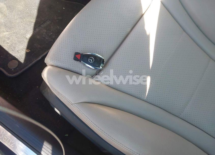 Photo 11 of 2018 Mercedes-benz C 300 4MATIC (VIN 55SWF4KB9JU260025)