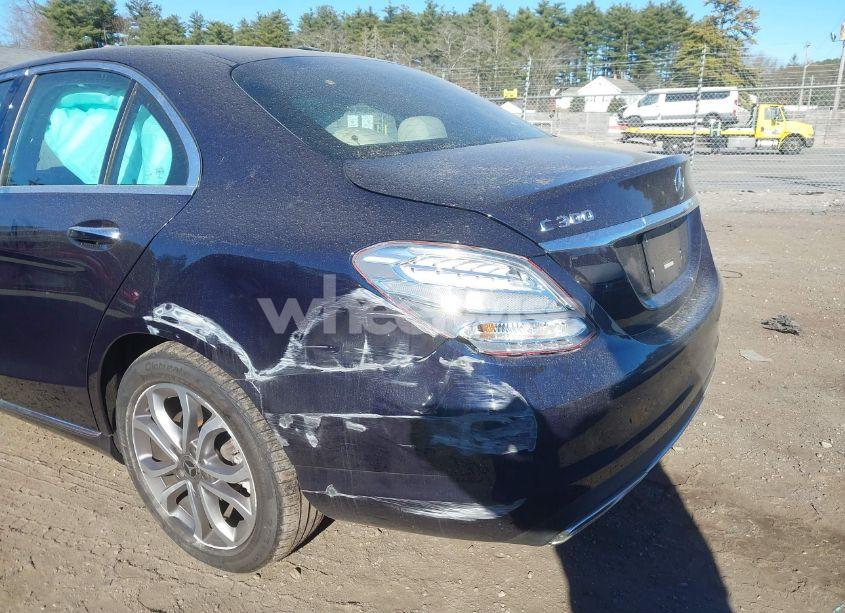 Photo 17 of 2018 Mercedes-benz C 300 4MATIC (VIN 55SWF4KB9JU260025)