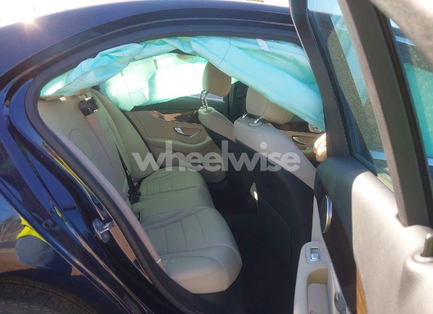 Photo 8 of 2018 Mercedes-benz C 300 4MATIC (VIN 55SWF4KB9JU260025)