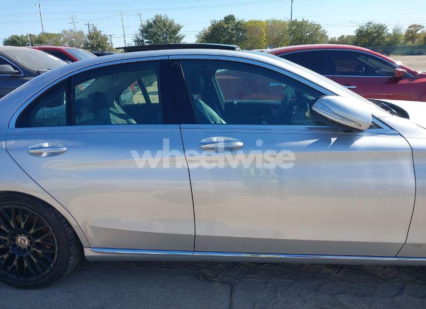 Photo 14 of 2015 Mercedes-benz C 300 4MATIC/LUXURY 4MATIC/SPORT 4MATIC (VIN 55SWF4KBXFU000546)