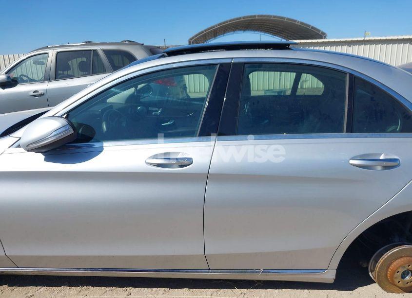 Photo 15 of 2015 Mercedes-benz C 300 4MATIC/LUXURY 4MATIC/SPORT 4MATIC (VIN 55SWF4KBXFU000546)