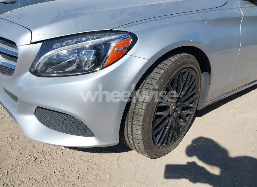 Photo 18 of 2015 Mercedes-benz C 300 4MATIC/LUXURY 4MATIC/SPORT 4MATIC (VIN 55SWF4KBXFU000546)