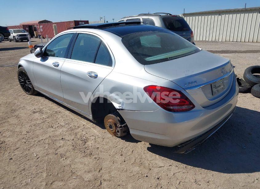 Photo 3 of 2015 Mercedes-benz C 300 4MATIC/LUXURY 4MATIC/SPORT 4MATIC (VIN 55SWF4KBXFU000546)