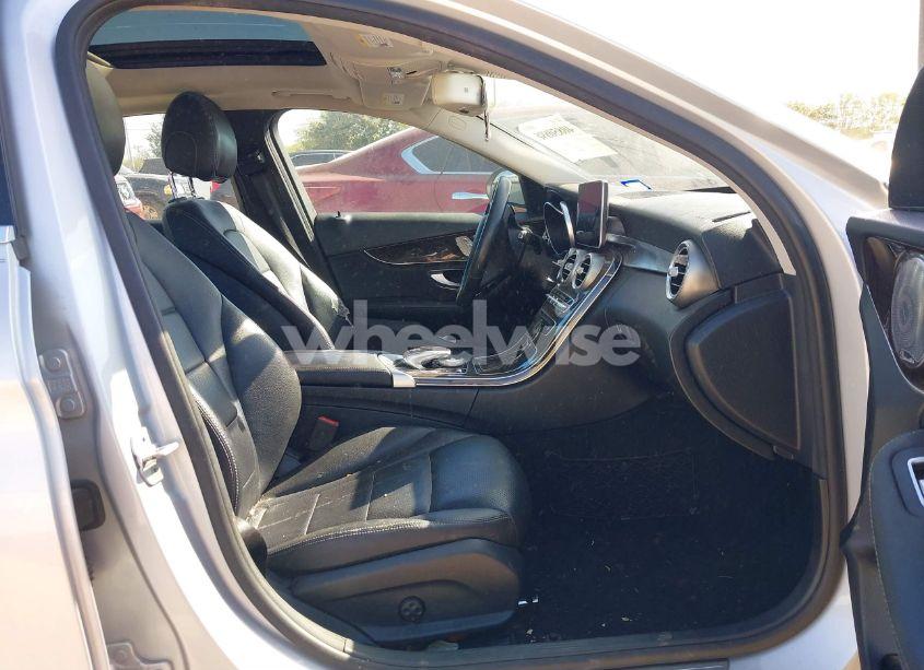 Photo 5 of 2015 Mercedes-benz C 300 4MATIC/LUXURY 4MATIC/SPORT 4MATIC (VIN 55SWF4KBXFU000546)